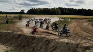 Motocross Bismark erste Kurve